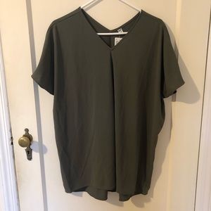 NWT Uniqlo boxy top